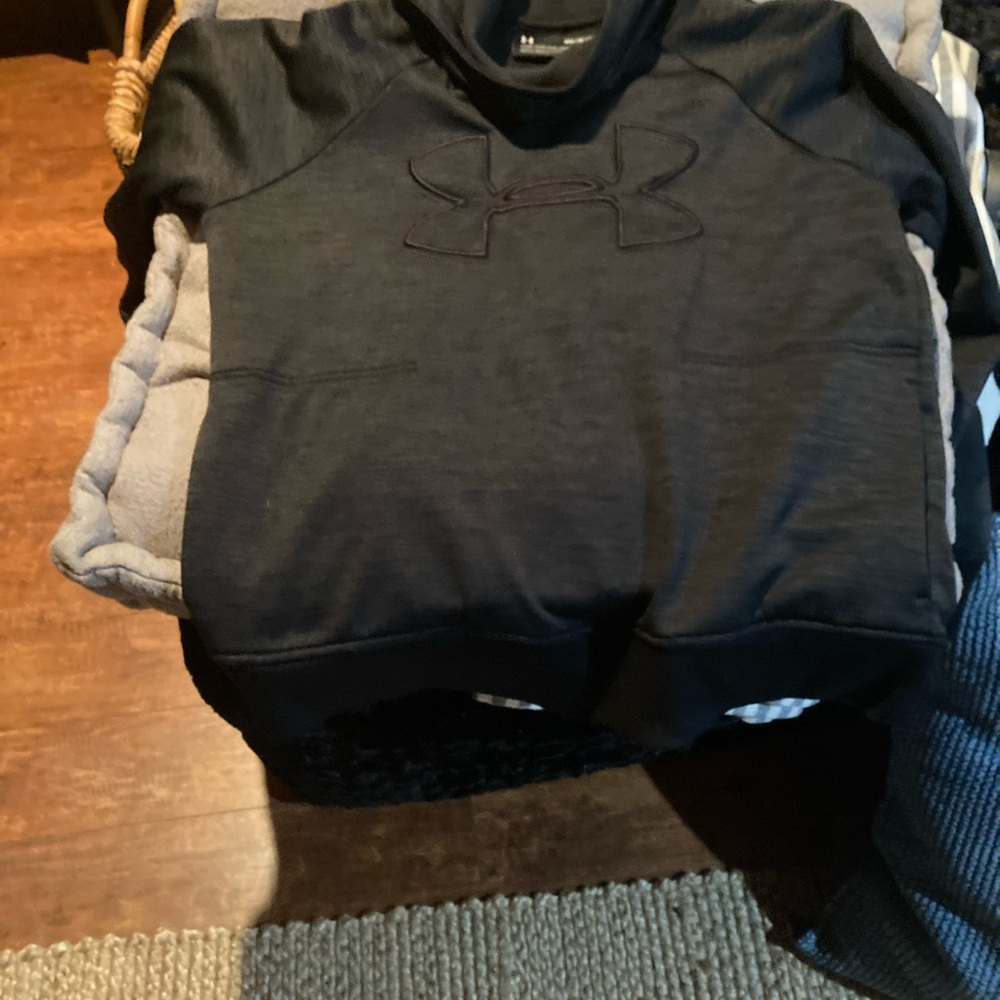 Under Armour Black Sweatshirt Casual Hoodie Womens